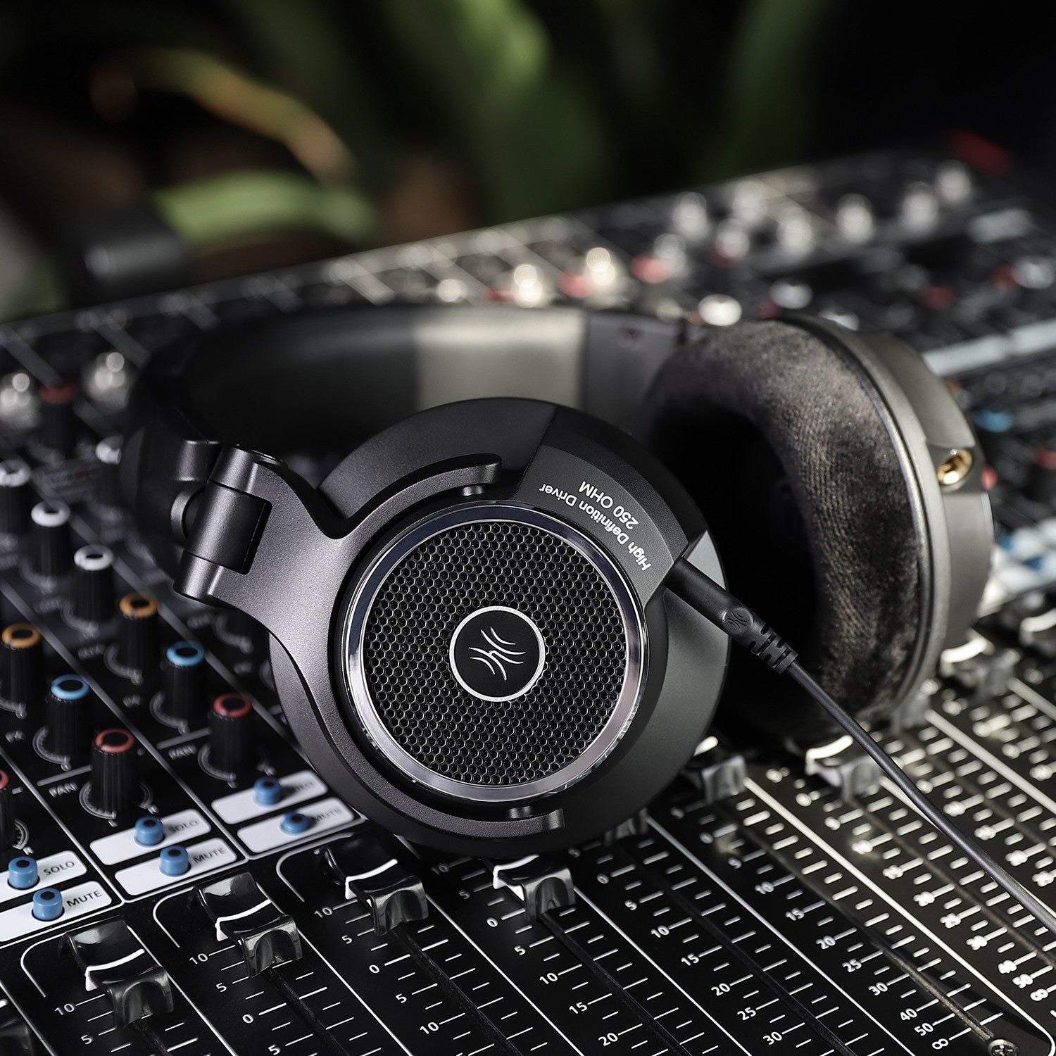 Monitor 80 Open Back Wired Headphones With Hi-Res Audio for Professional DJ Studio | Hifi Media Store